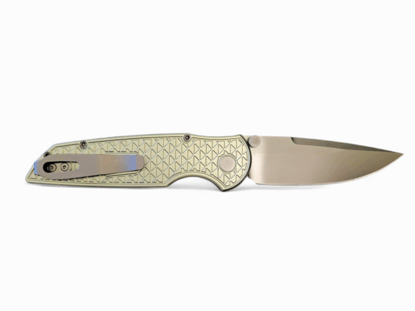 Pro-Tech TR-3 Integrity Button Lock - Green Aluminum w/Relic pattern/Black DLC Blade - Image 2